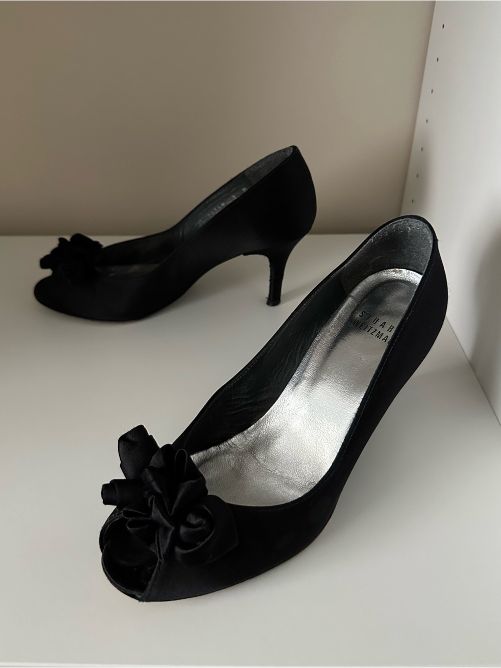 Stuart Weitzman Marimbow Satin Heels